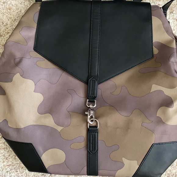 Stella & Dot Ava Camo Backpack - Picture 3 of 9